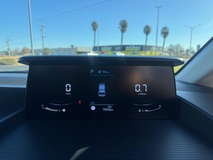 2022 Hyundai STARIA 
