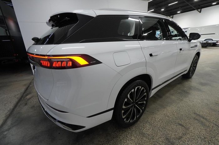 2025 Jaecoo J8 Track