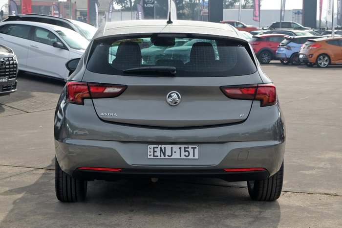 2018 Holden Astra R