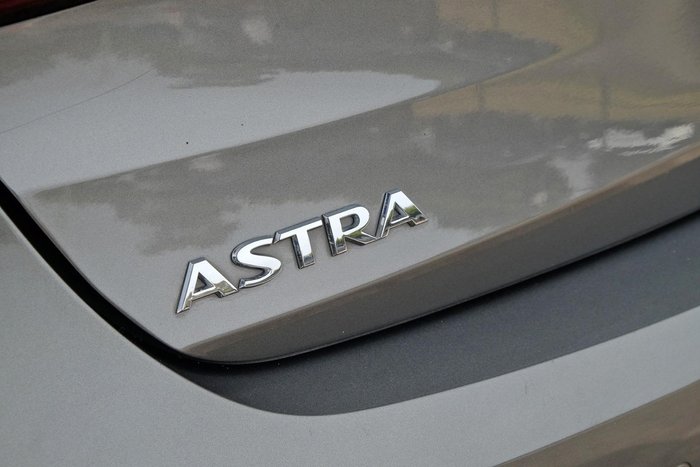 2018 Holden Astra R
