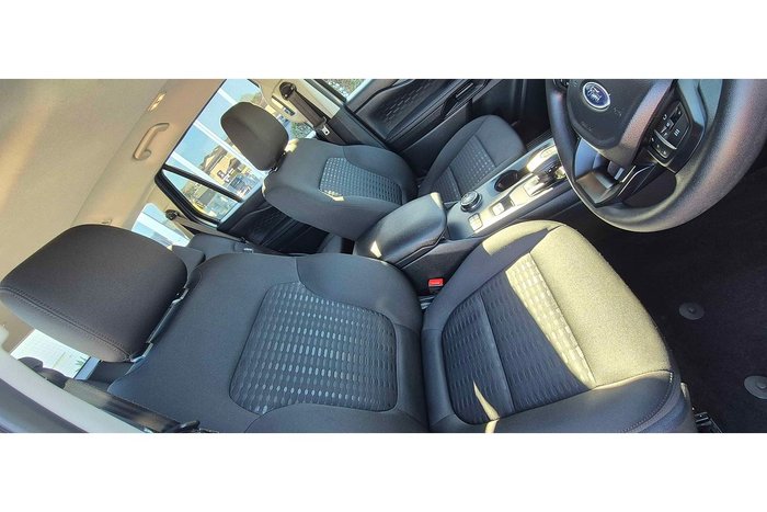 2023 Ford Everest Ambiente
