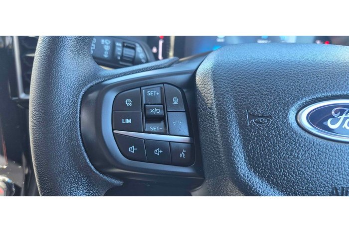 2023 Ford Everest Ambiente
