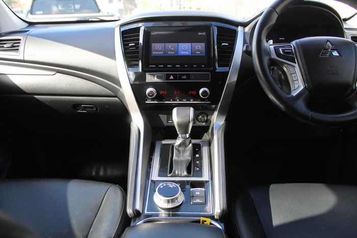 2020 Mitsubishi Pajero Sport GLS