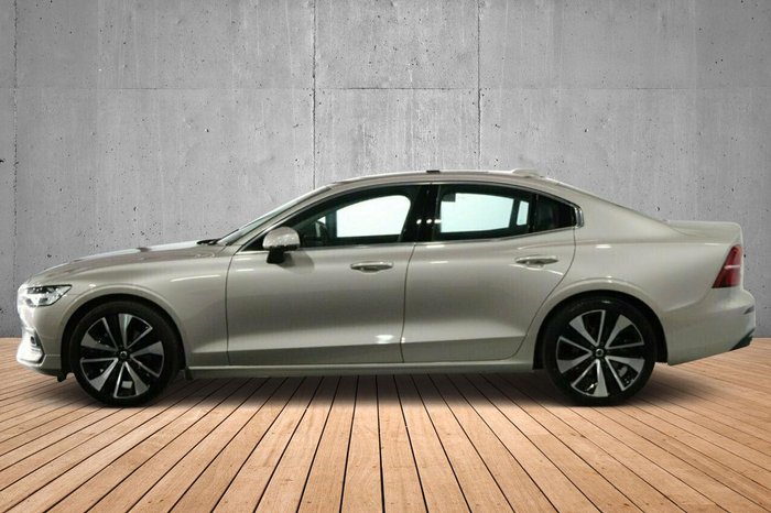 2023 Volvo S60 Ultimate B5 Bright