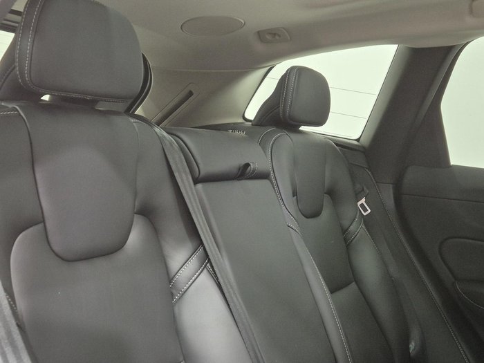 2023 Volvo XC60 Ultimate B6 Dark MY23 AWD Crystal White
