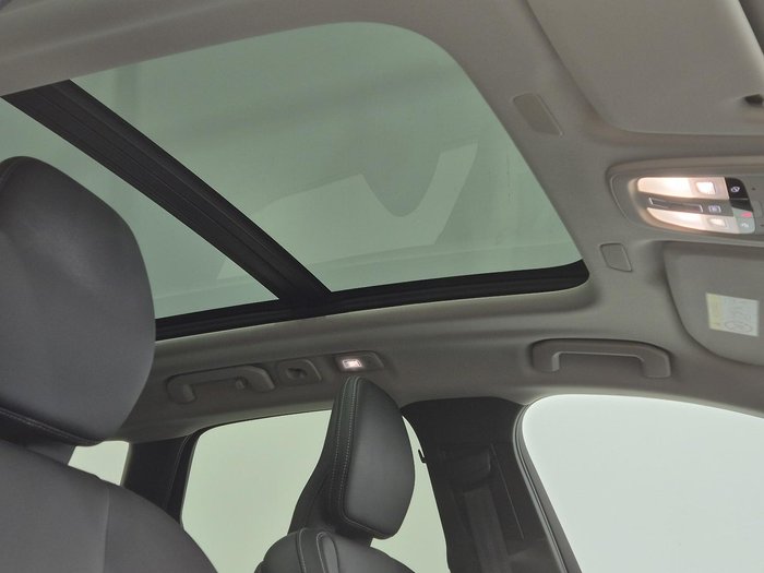 2023 Volvo XC60 Ultimate B6 Dark MY23 AWD Crystal White