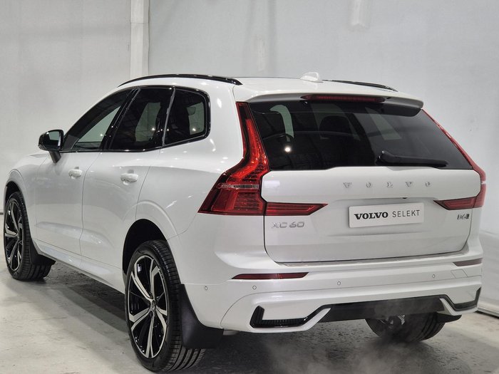 2023 Volvo XC60 Ultimate B6 Dark MY23 AWD Crystal White