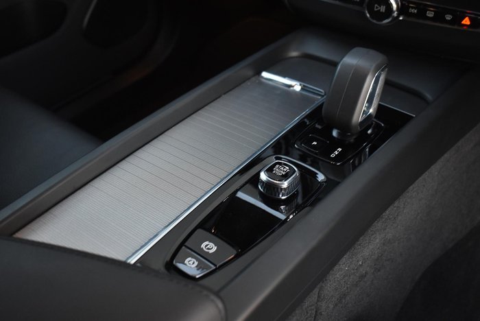 2023 Volvo XC60 Recharge Plus T8 Plug-In Hybrid MY24 AWD Vapour Grey
