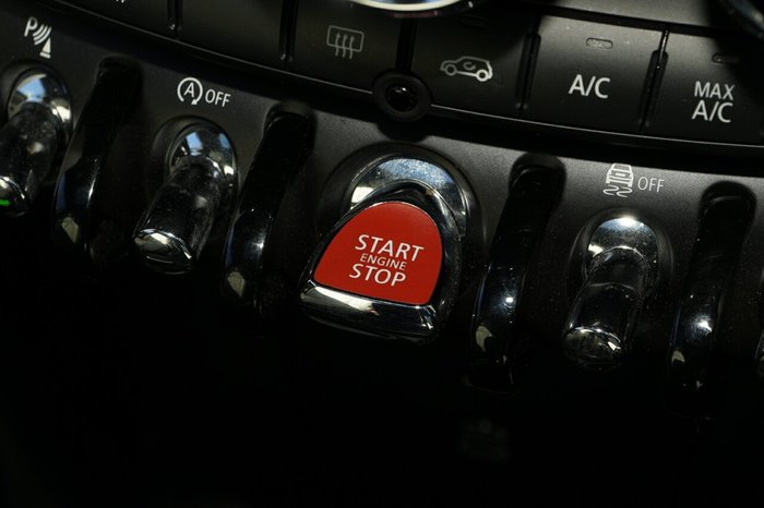 2022 Mini Hatch