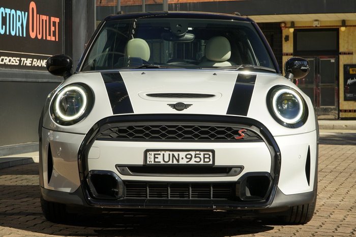 2022 Mini Hatch