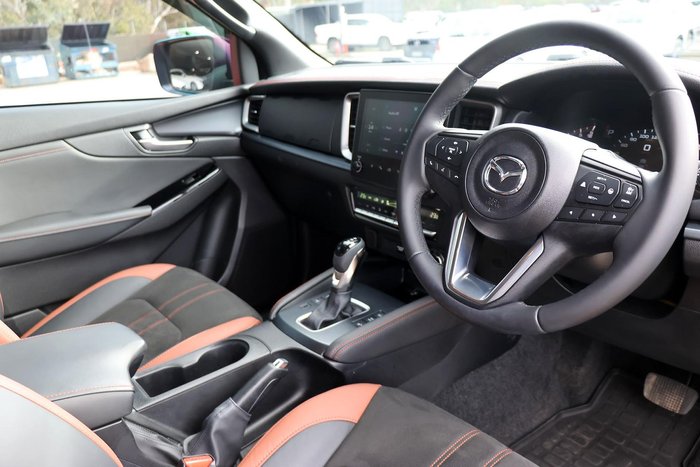 2025 Mazda BT-50 SP