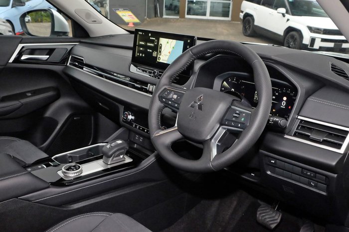 2025 Mitsubishi Outlander Aspire