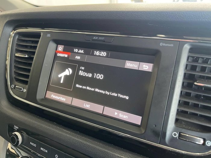 2019 Kia Carnival Platinum
