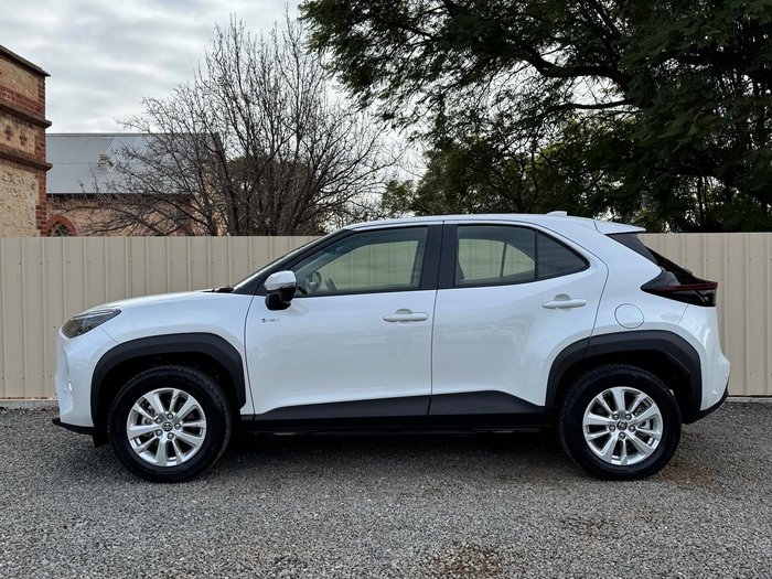 2024 Toyota Yaris Cross GX