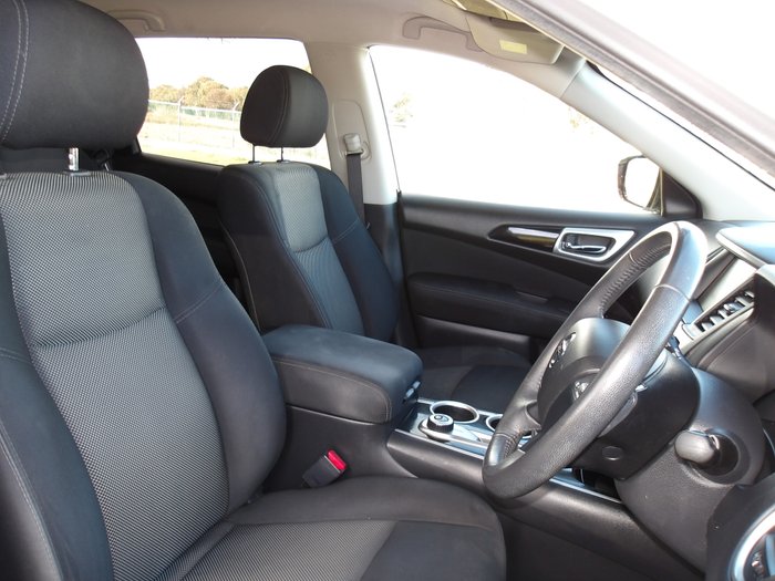 2017 Nissan Pathfinder ST