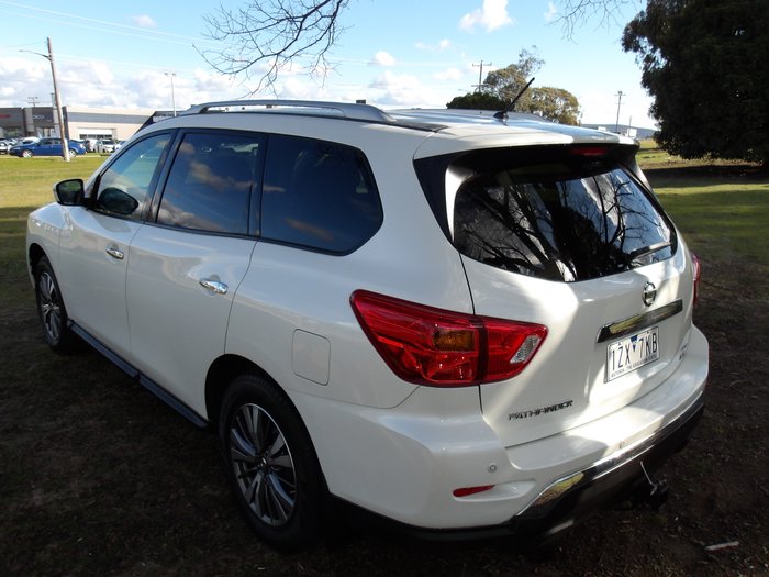 2017 Nissan Pathfinder ST
