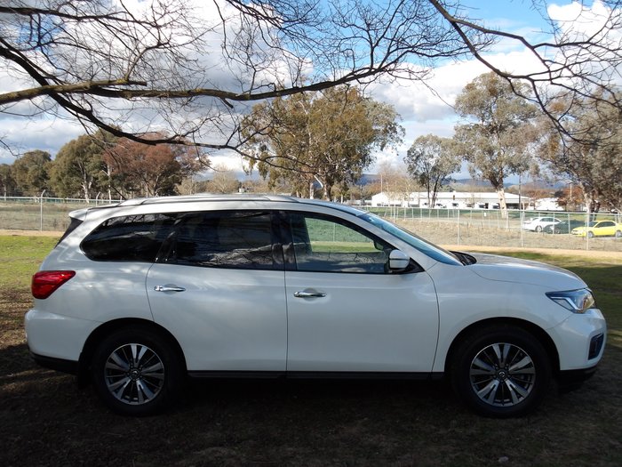 2017 Nissan Pathfinder ST