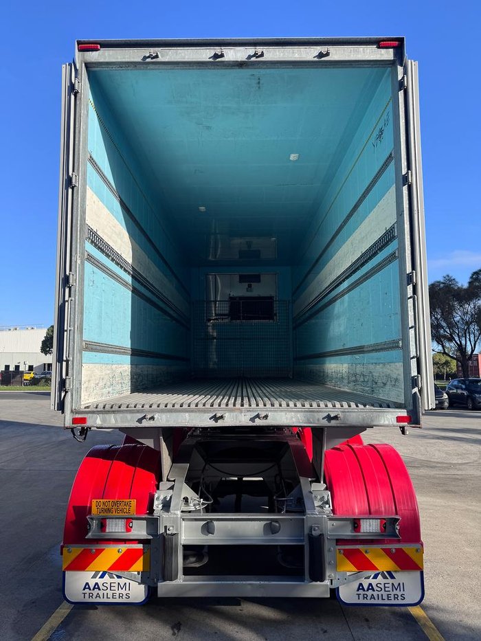 2017 GTB St3 Lead A 12 Pallet -28 Freezer, Double Stacker