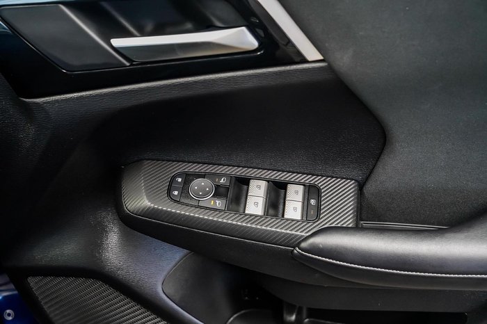 2025 Mitsubishi Outlander ES