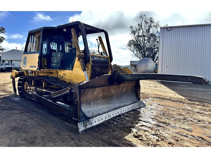 2003 Komatsu D85ex-15