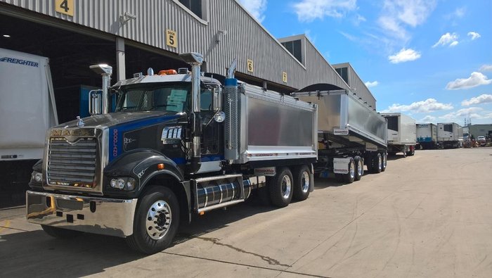 Hamelex White Aluminium Tipper Tub