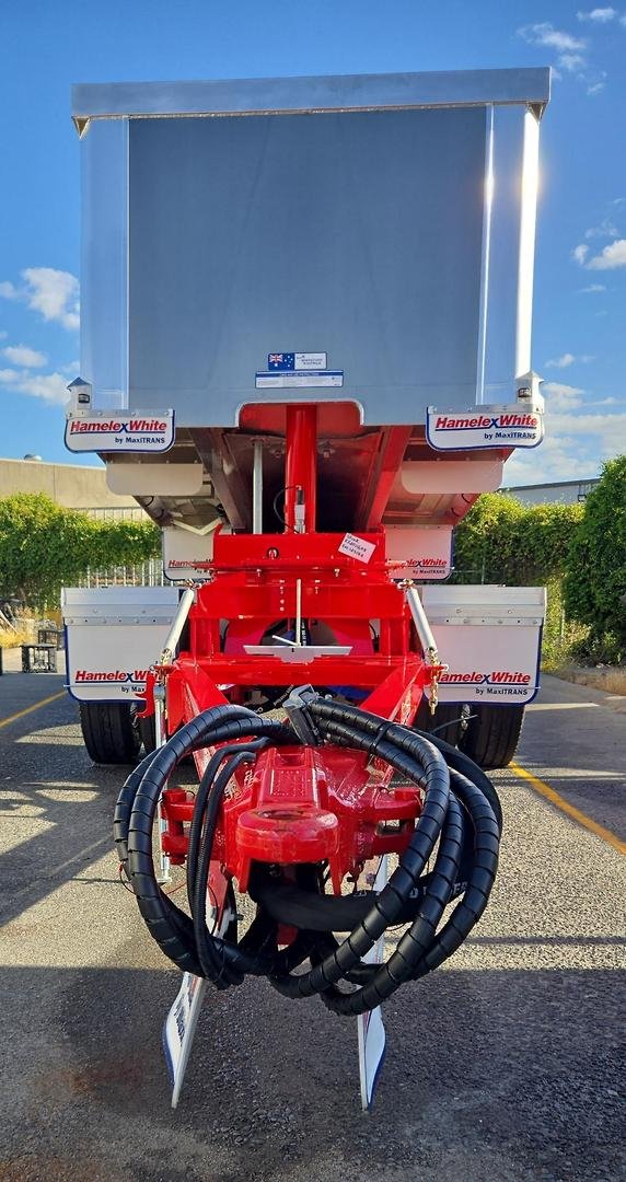 Hamelex White Adog3 - 3 Axle Dog Tipper