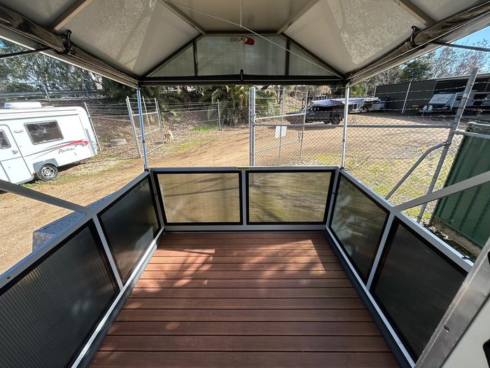 2012 Royal Flair Piazza