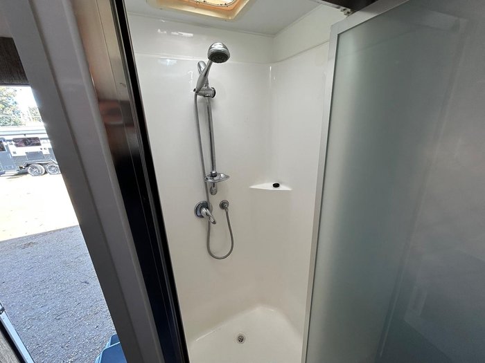 2012 Royal Flair Piazza