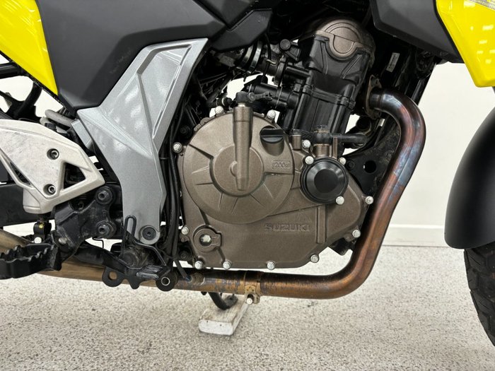 2024 Suzuki V-STROM 250SX (DS250RL) Yellow
