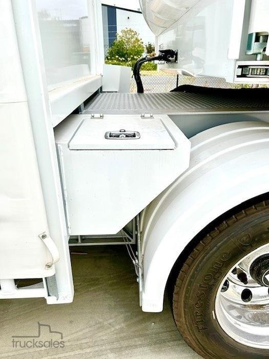 Freighter Drop Deck Mezzanine Tautliner