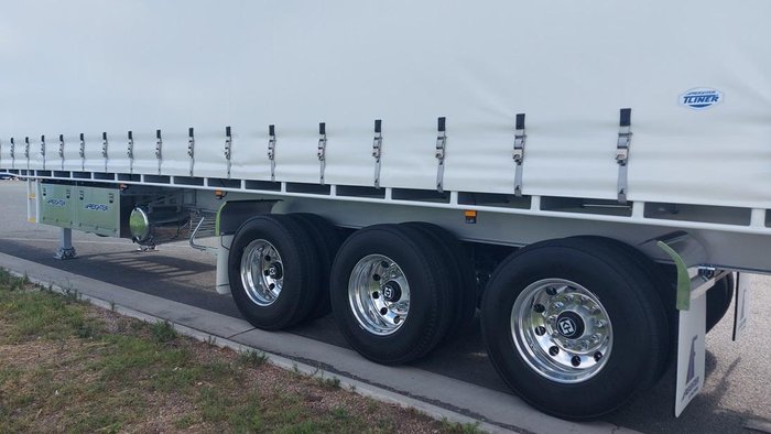 Freighter Tag T/Liner