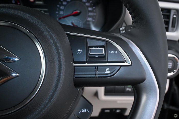 2025 Suzuki Swift Hybrid Plus UZ Super Black