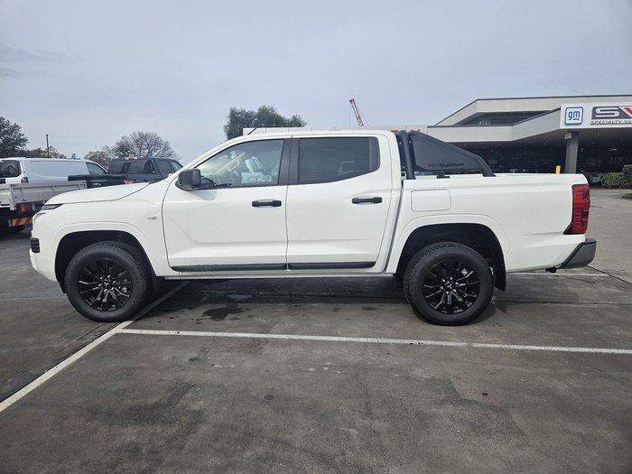 2025 Mitsubishi Triton GLX-R
