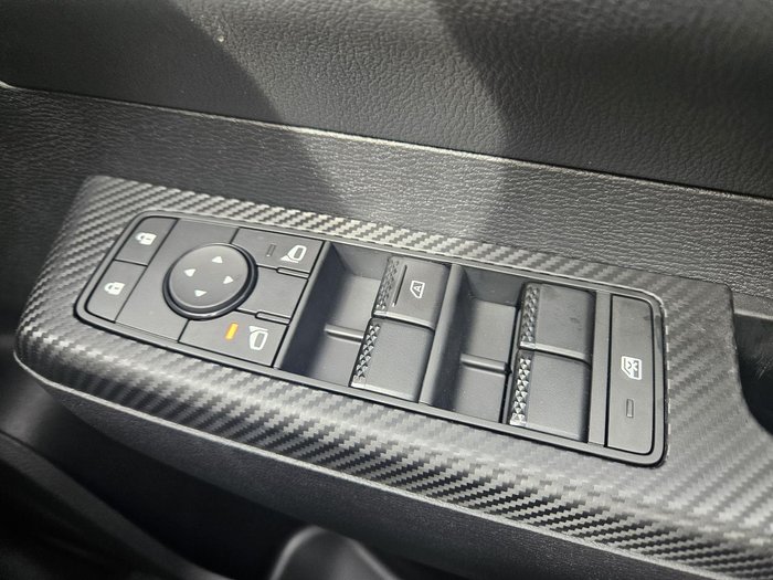 2025 Mitsubishi Triton GLX-R