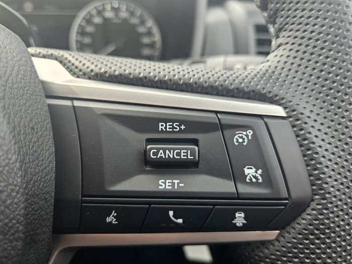 2025 Mitsubishi Triton GLX-R