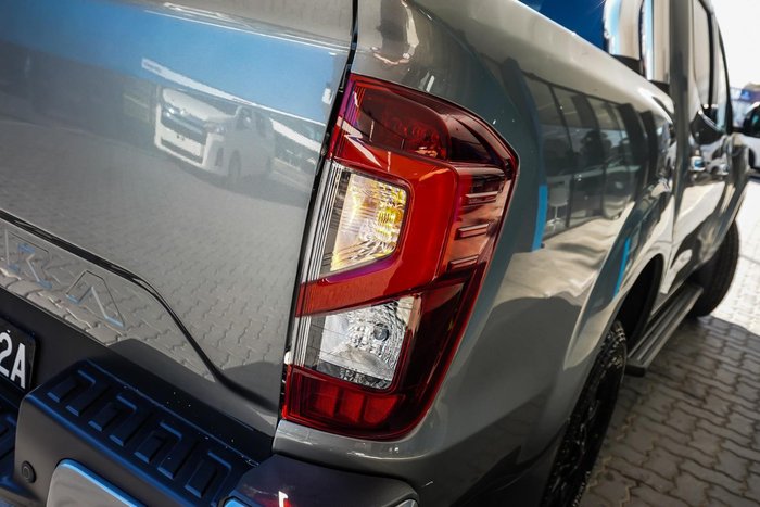 2021 Nissan Navara ST