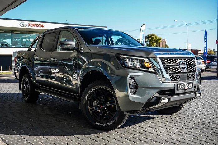 2021 Nissan Navara ST