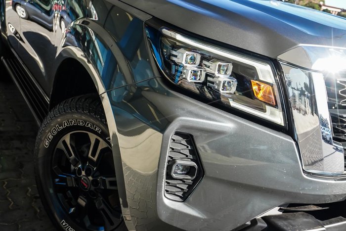 2021 Nissan Navara ST