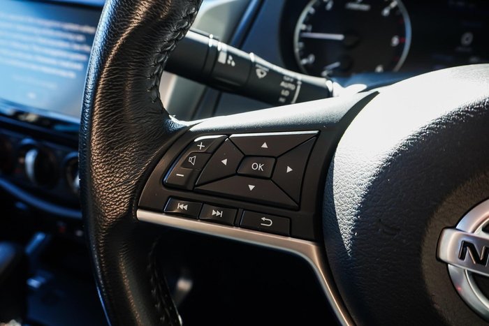 2021 Nissan Navara ST