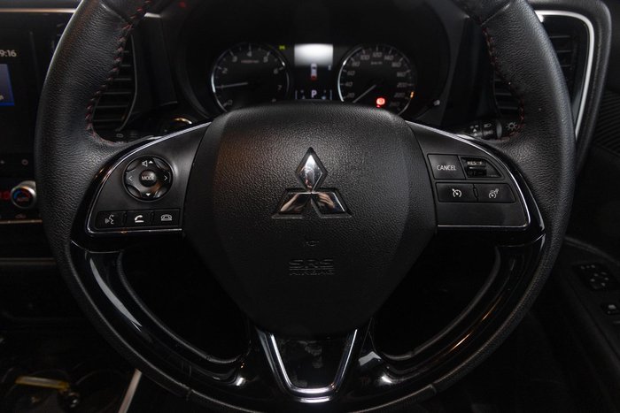 2020 Mitsubishi Outlander Black Edition