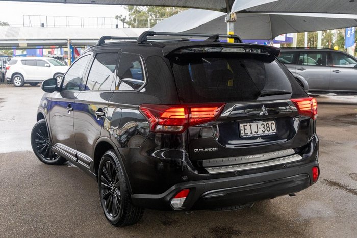 2020 Mitsubishi Outlander Black Edition