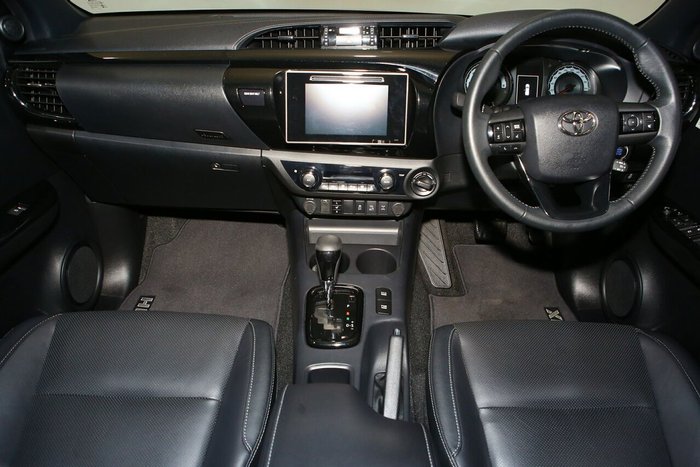 2019 Toyota Hilux Rogue