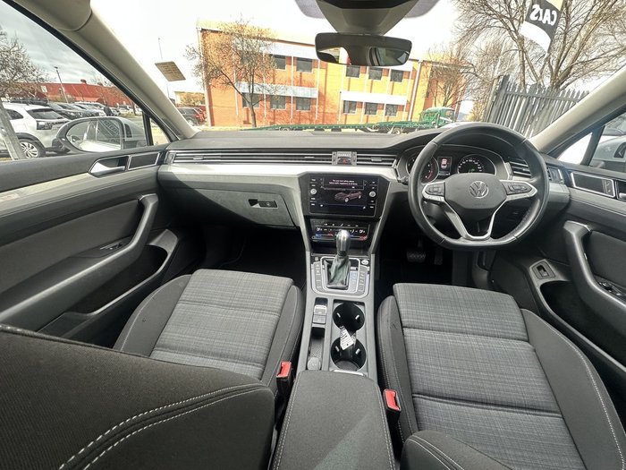 2021 Volkswagen Passat 140TSI Proline