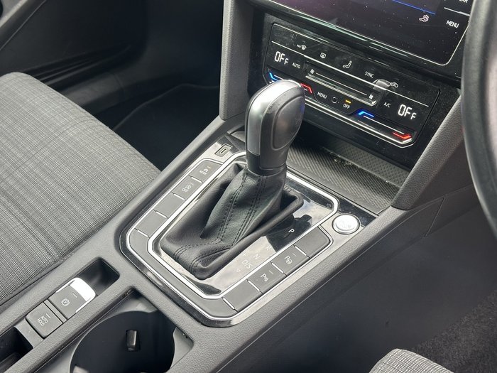 2021 Volkswagen Passat 140TSI Proline