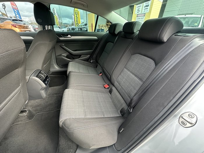 2021 Volkswagen Passat 140TSI Proline