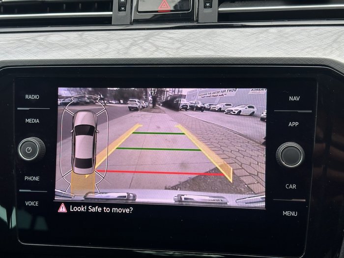 2021 Volkswagen Passat 140TSI Proline