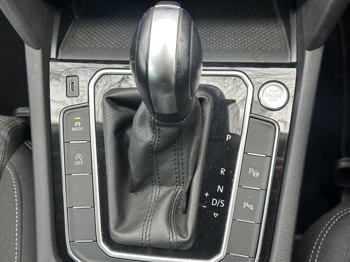 2021 Volkswagen Passat 140TSI Proline
