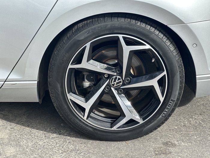 2021 Volkswagen Passat 140TSI Proline