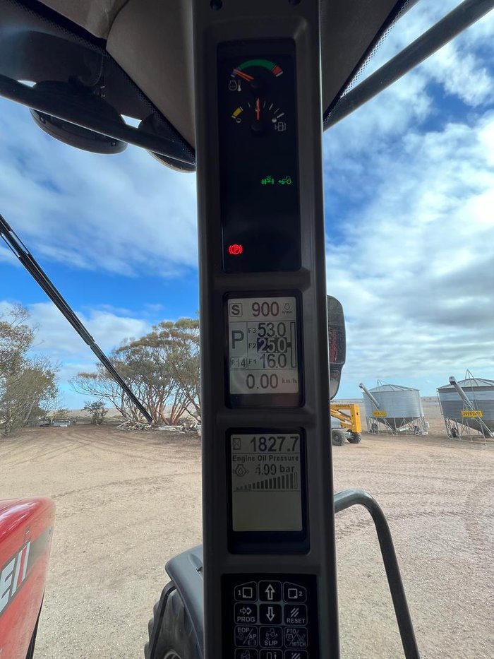 2017 CASE IH Magnum 250