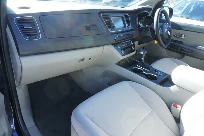 2020 Kia Carnival S